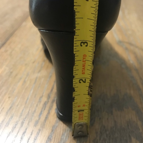 Mia Women’s Heeled Boots - Picture 5 of 5